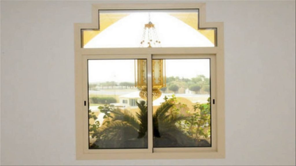 تركيب شباك الوميتال على حلق خشب أم محارة تركيب شباك الوميتال على حلق خشب